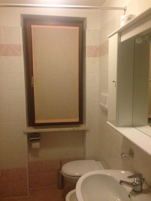 Hotel Scandola Bosco Chiesanuova Eksteriør billede