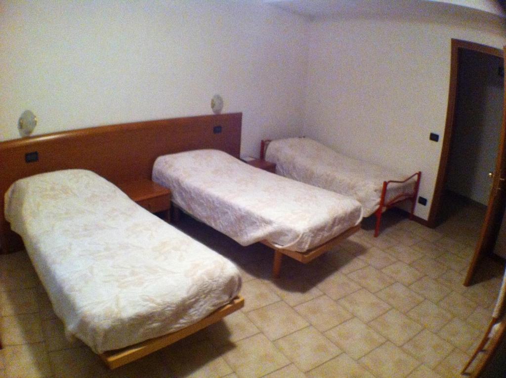 Hotel Scandola Bosco Chiesanuova Værelse billede
